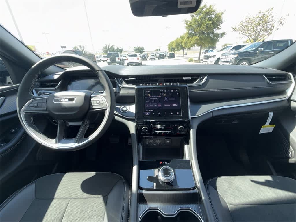 Thumbnail: 2025 Jeep Grand Cherokee L - 15