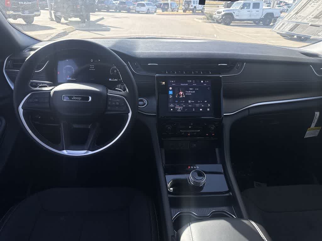 Thumbnail: 2026 Jeep Grand Cherokee L - 15