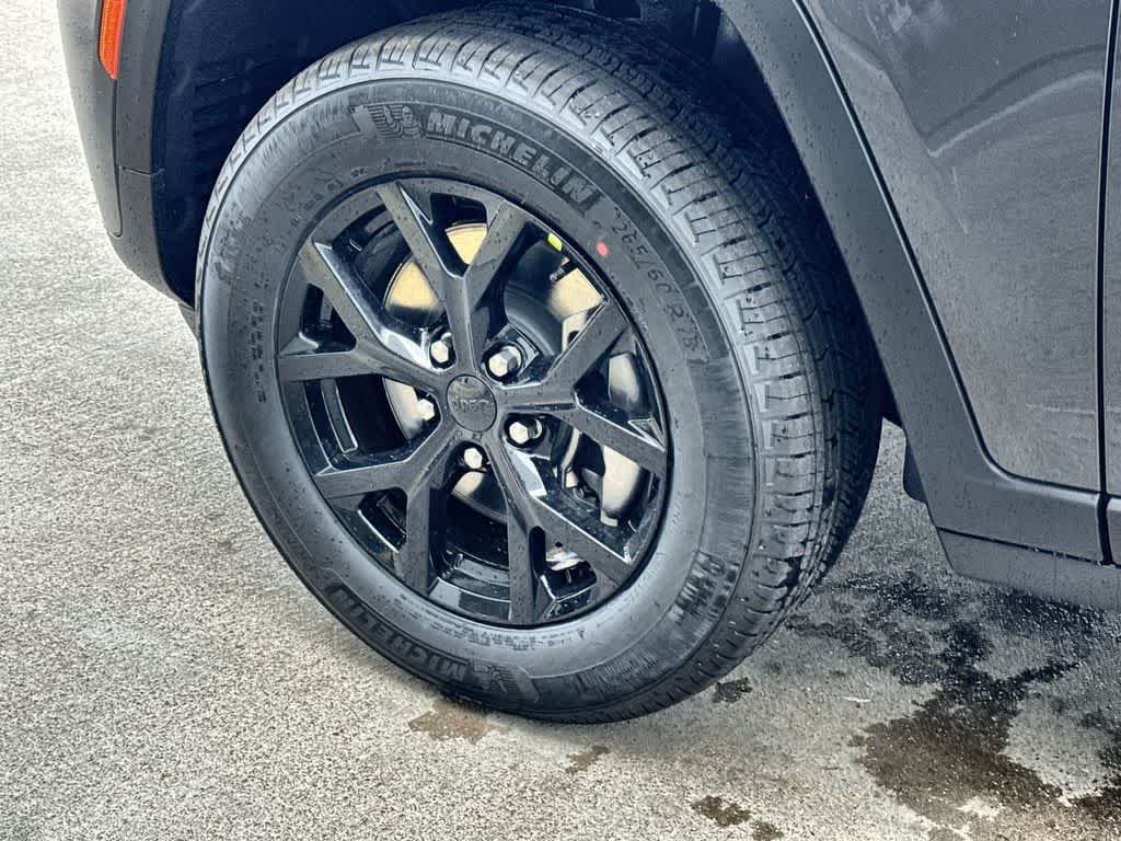 Thumbnail: 2026 Jeep Grand Cherokee L - 10