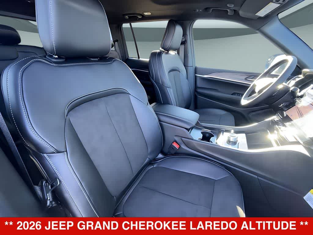 Thumbnail: 2026 Jeep Grand Cherokee - 14