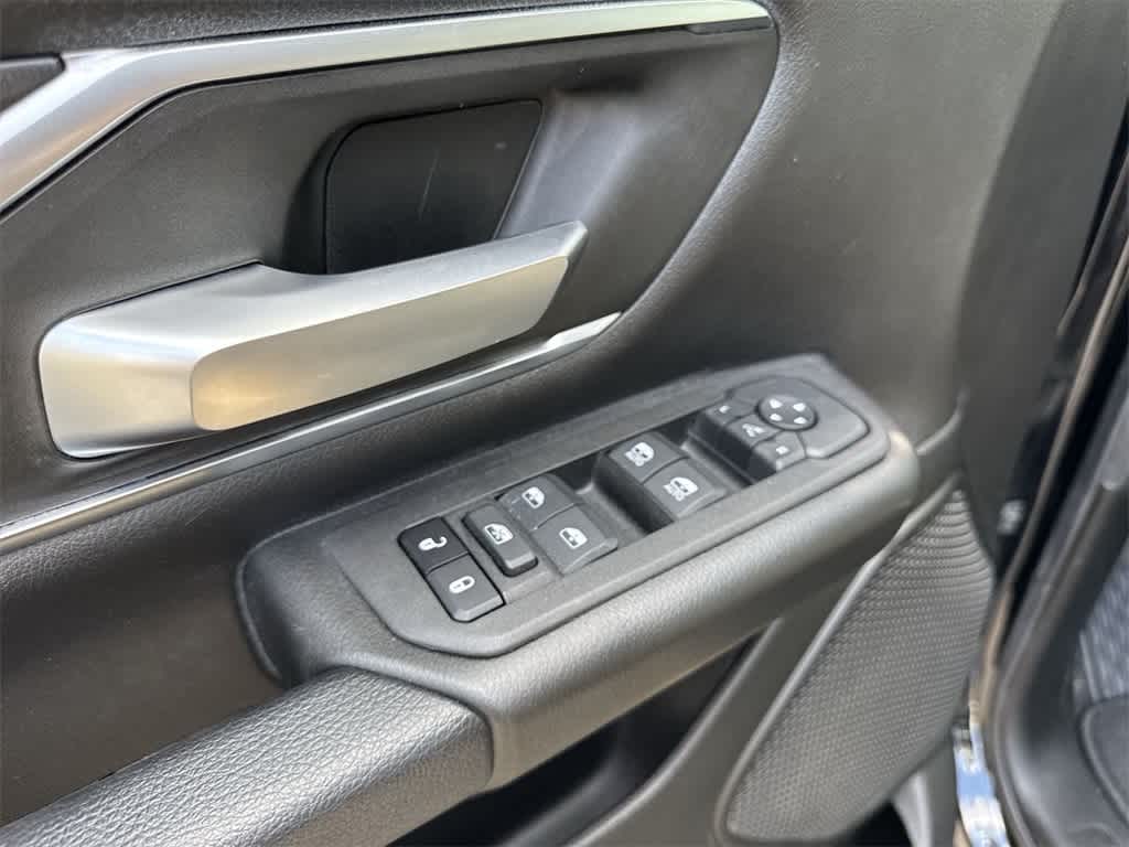 Thumbnail: 2025 RAM 1500 - 21