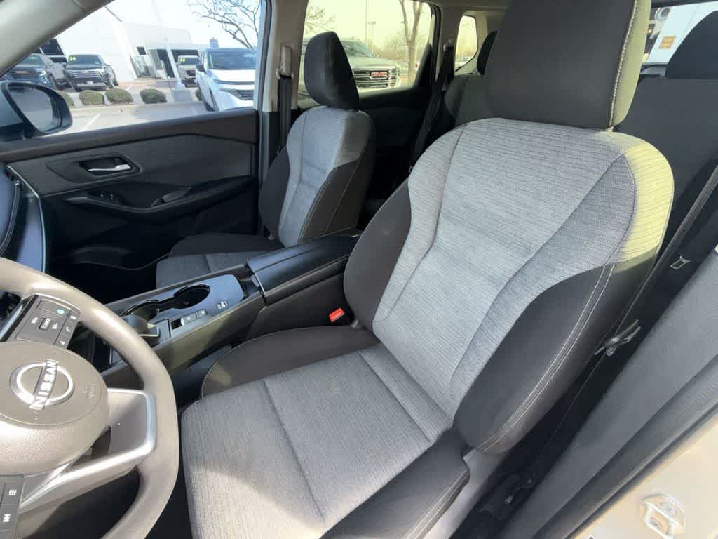 Thumbnail: 2023 Nissan Rogue - 11