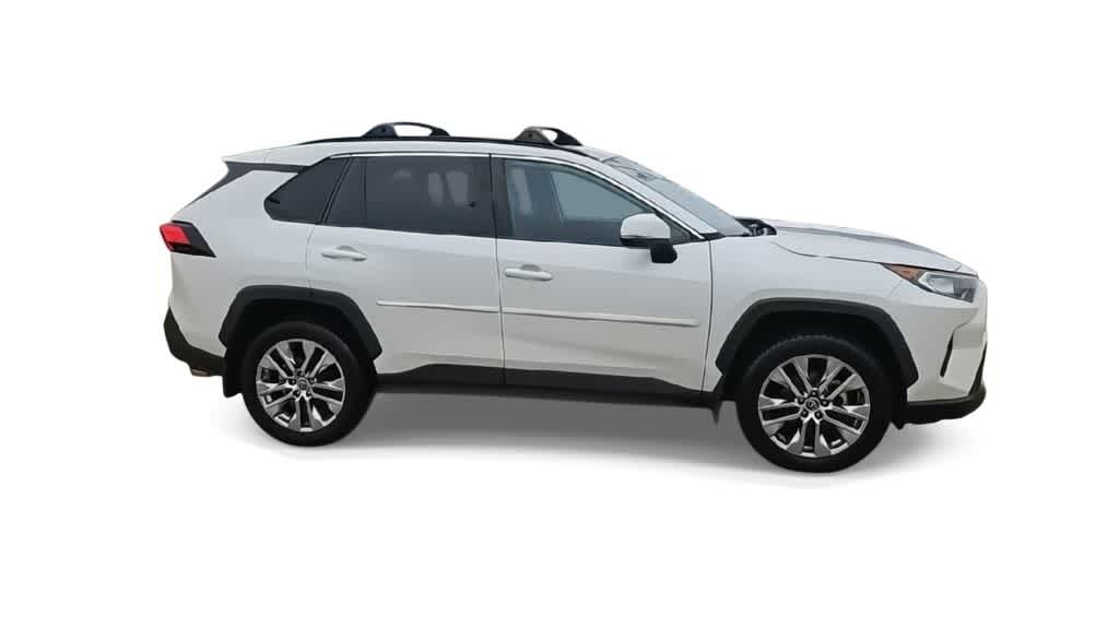Thumbnail: 2021 Toyota RAV4 - 9