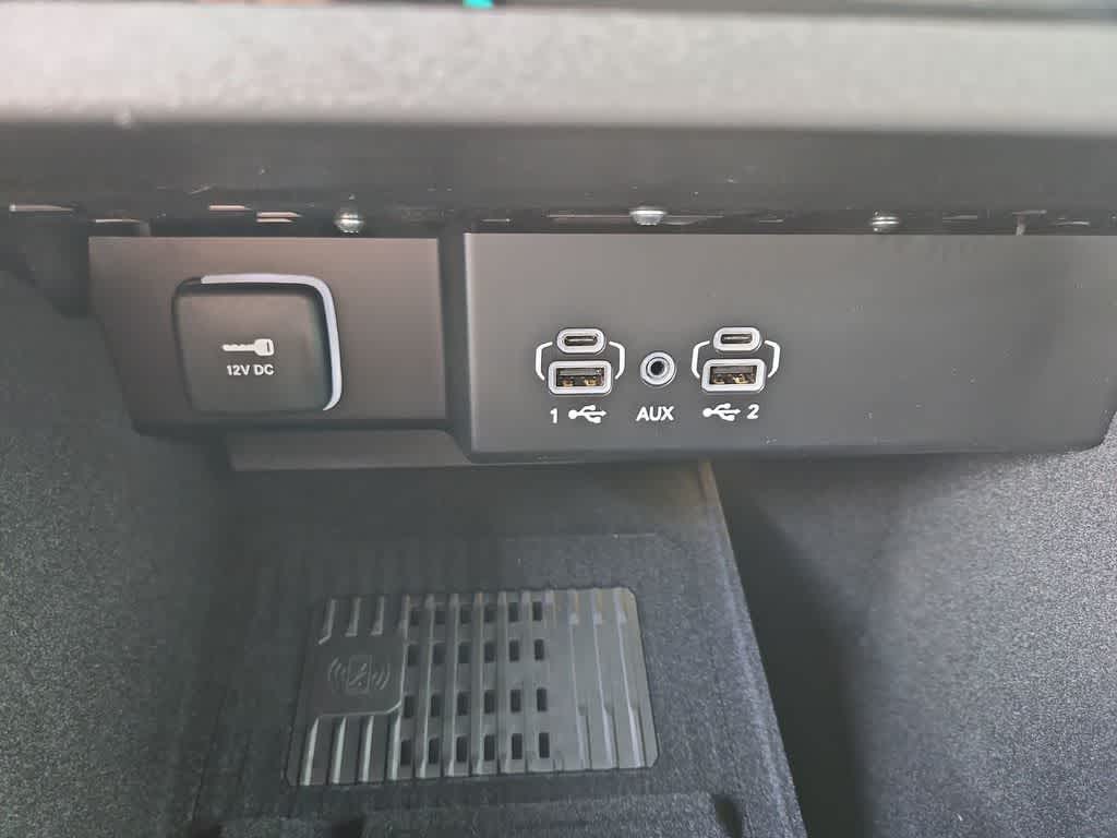 Thumbnail: 2026 Jeep Grand Wagoneer - 28