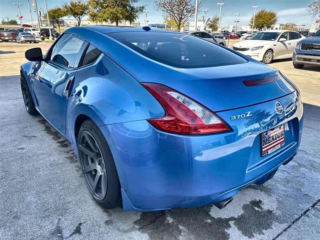 2009 Nissan 370Z Touring photo 4
