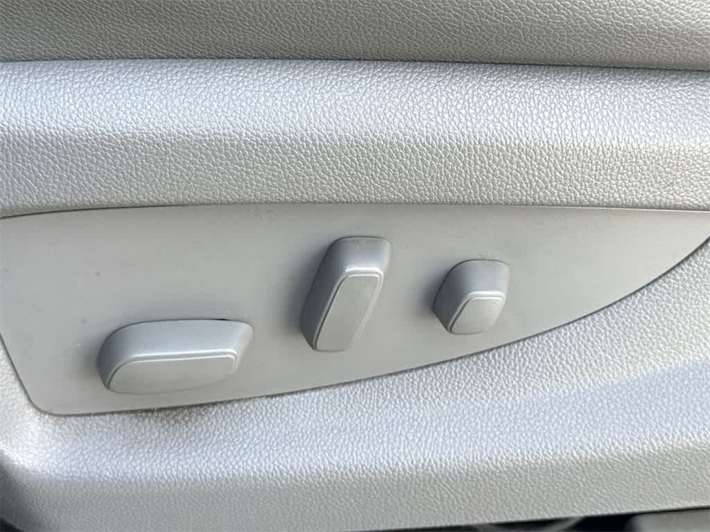 Thumbnail: 2018 Chevrolet Suburban - 26