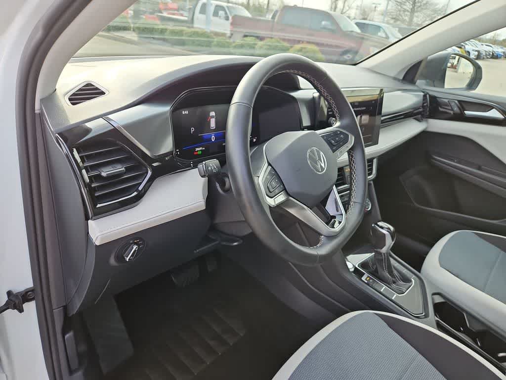 Thumbnail: 2025 Volkswagen Taos - 16