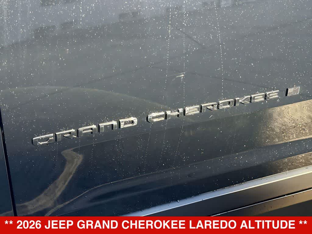 Thumbnail: 2026 Jeep Grand Cherokee - 8
