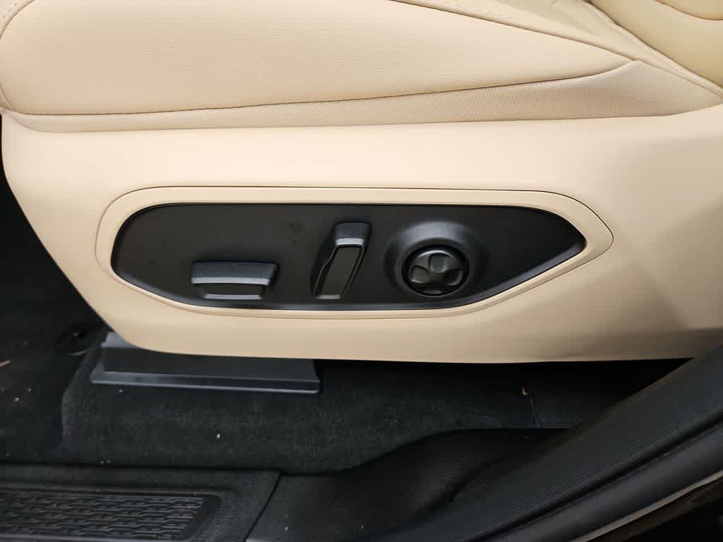 Thumbnail: 2025 Jeep Grand Cherokee L - 18