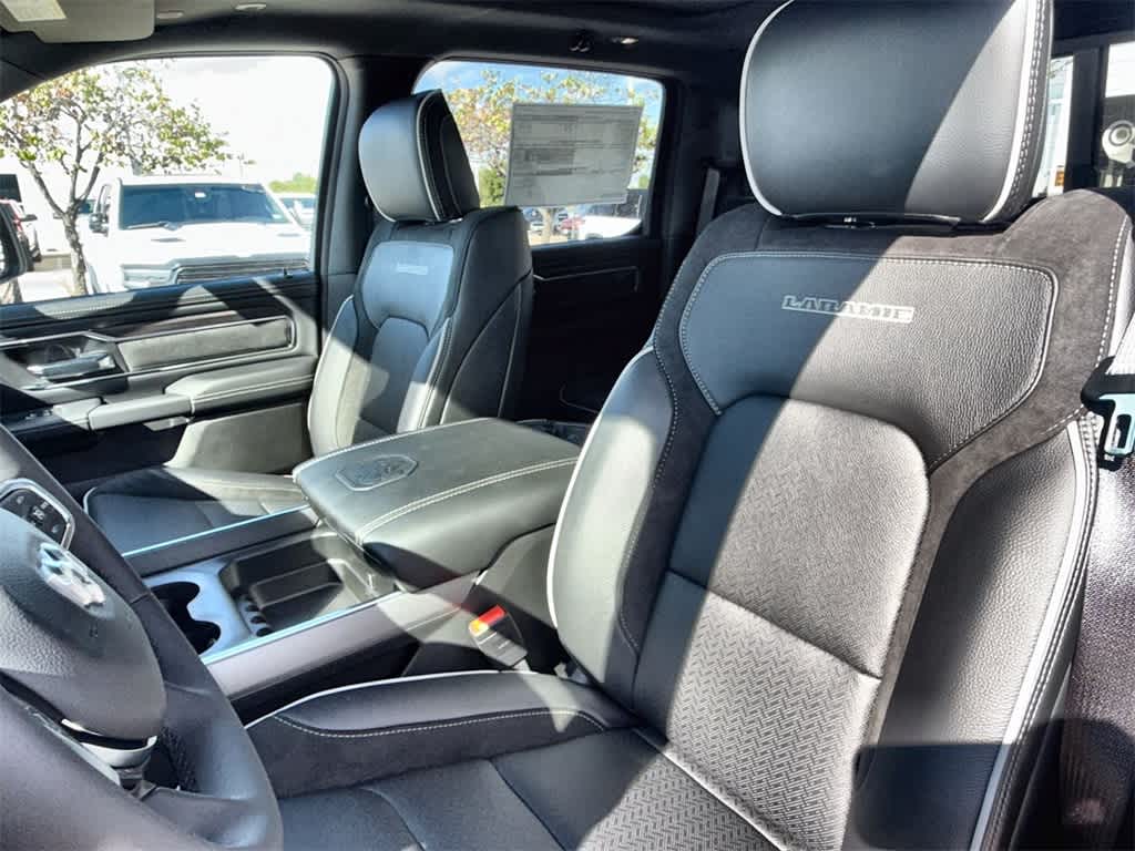 Thumbnail: 2026 RAM 1500 - 10