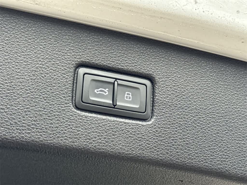 Thumbnail: 2018 Audi Q7 - 27