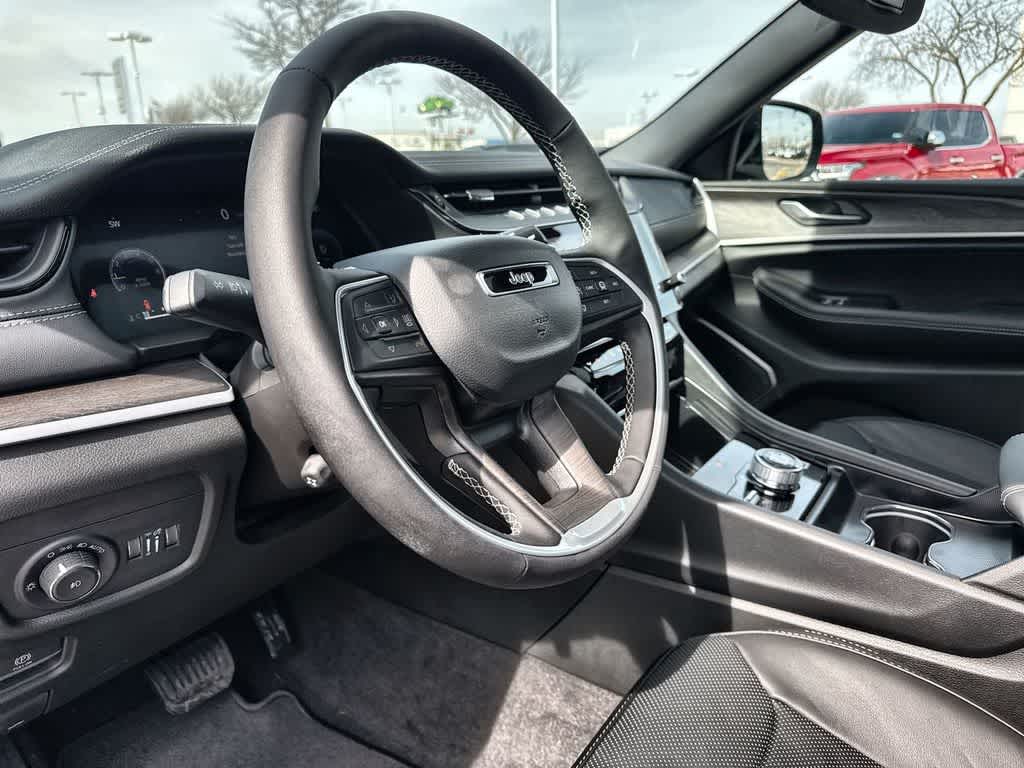 Thumbnail: 2026 Jeep Grand Cherokee - 2