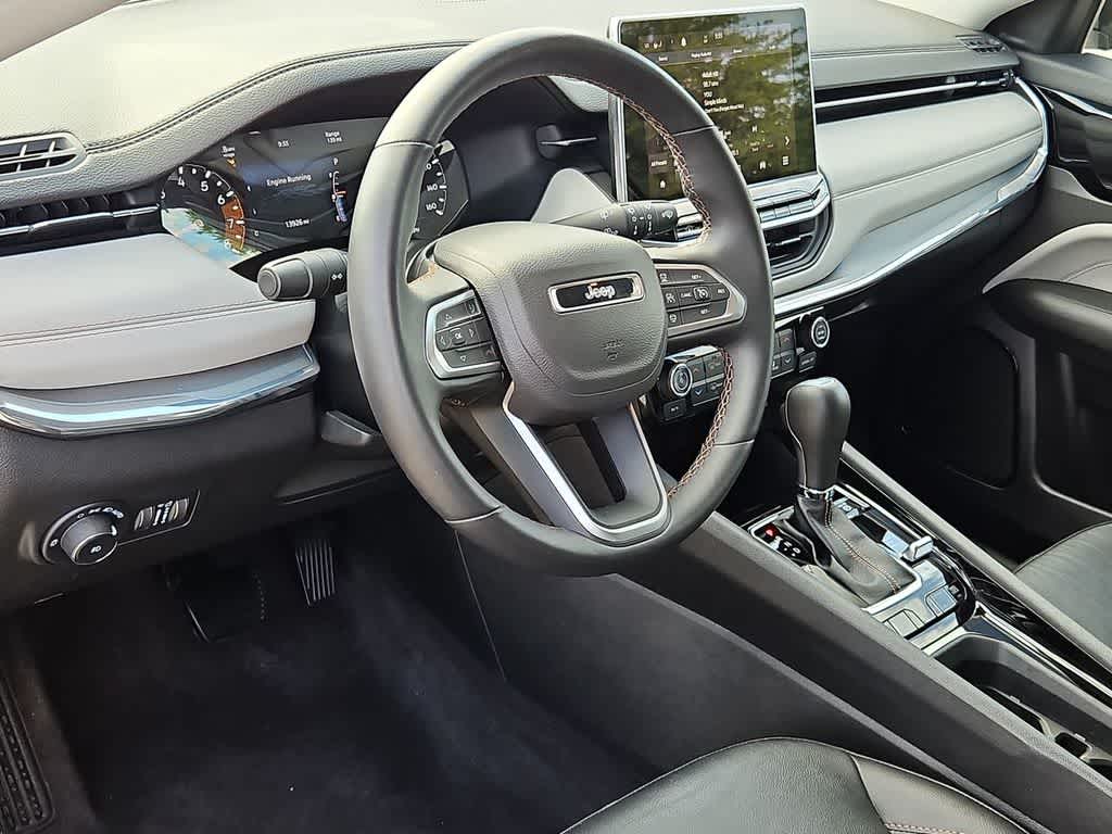 Thumbnail: 2022 Jeep Compass - 10