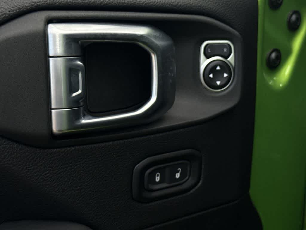 Thumbnail: 2025 Jeep Gladiator - 22