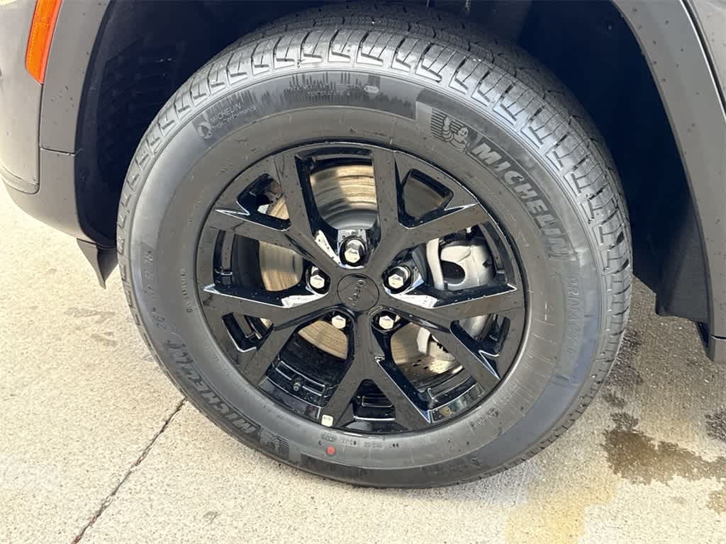 Thumbnail: 2025 Jeep Grand Cherokee L - 8