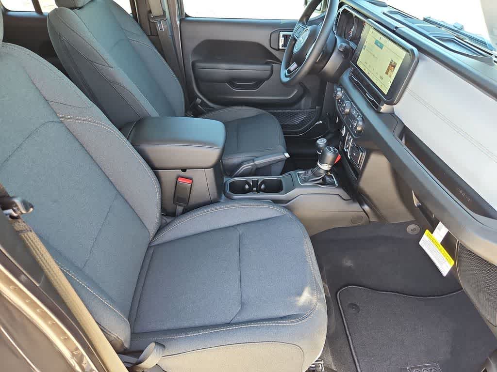 Thumbnail: 2026 Jeep Wrangler - 22