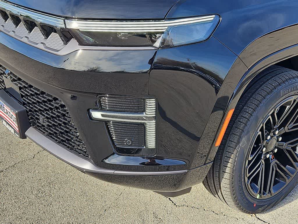 Thumbnail: 2026 Jeep Grand Wagoneer - 11