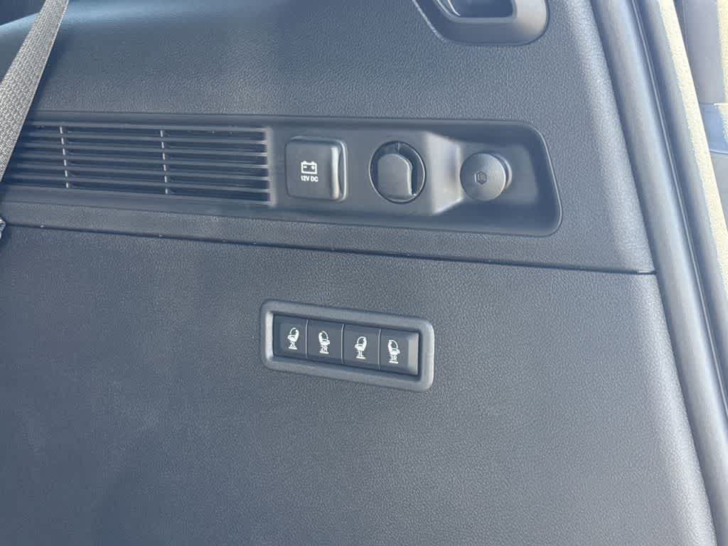 Thumbnail: 2025 Jeep Wagoneer - 24