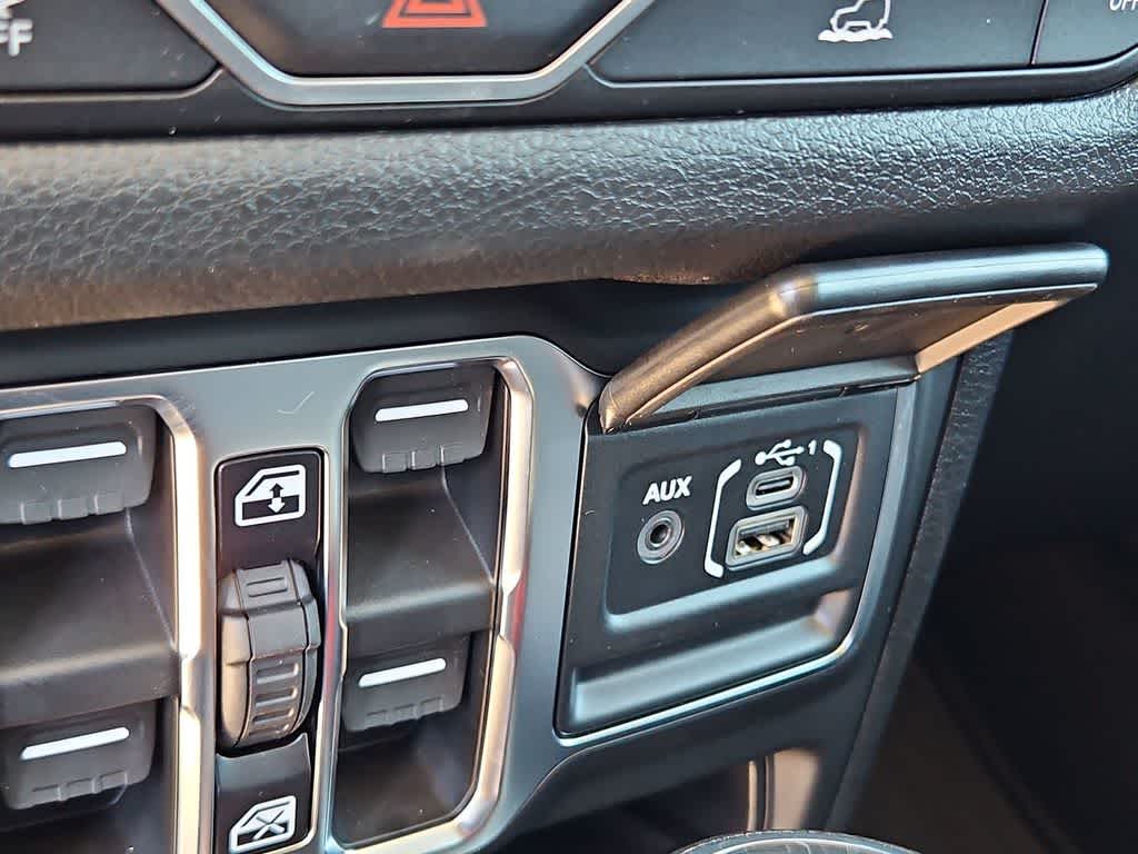 Thumbnail: 2026 Jeep Wrangler - 31