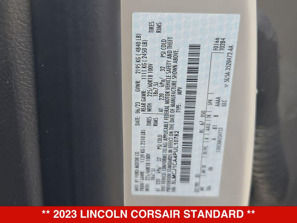 Thumbnail: 2023 Lincoln Corsair - 36