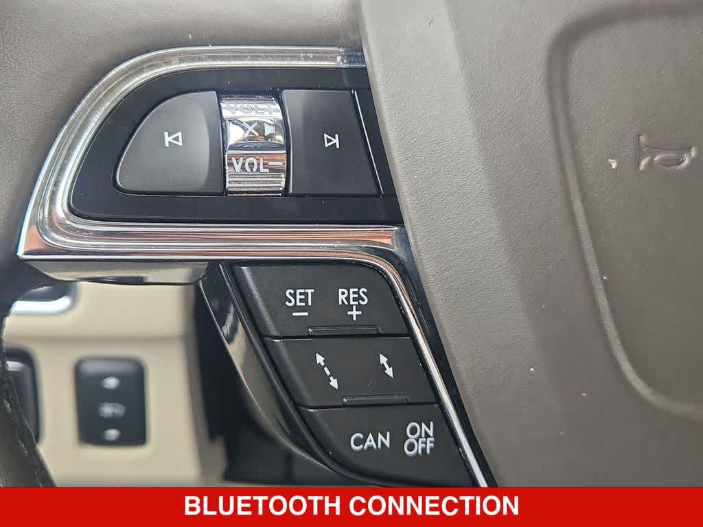 Thumbnail: 2021 Lincoln Navigator - 23