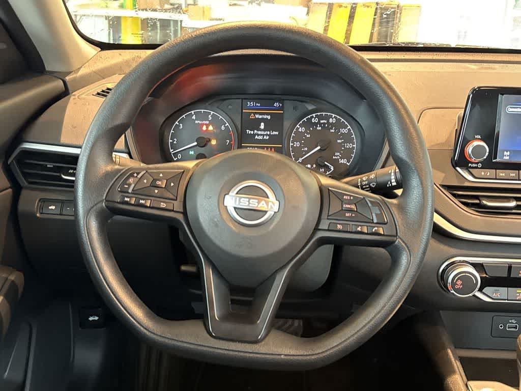 Thumbnail: 2024 Nissan Altima - 18