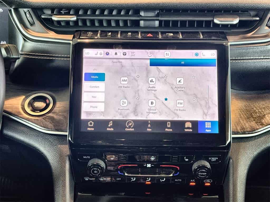 Thumbnail: 2022 Jeep Grand Cherokee - 16