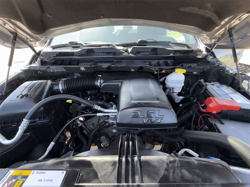 2022 RAM 1500 Classic SLT 10