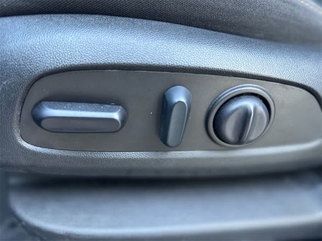 Thumbnail: 2023 Chevrolet Equinox - 25