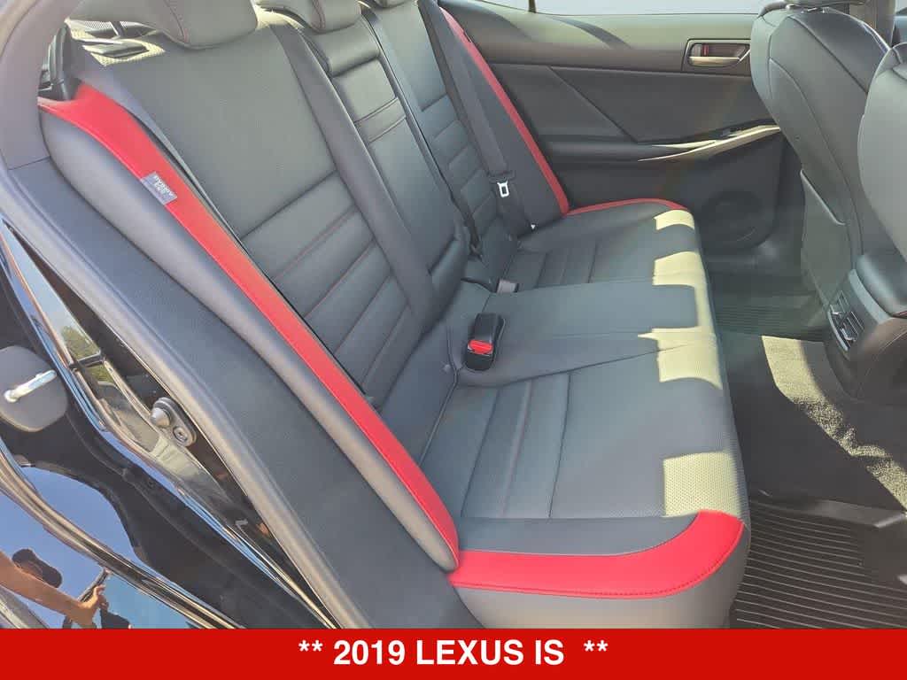 Thumbnail: 2019 Lexus IS - 20