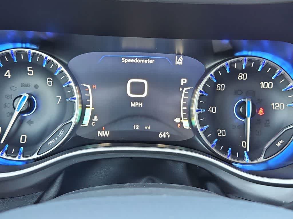 Thumbnail: 2026 Chrysler Pacifica - 18