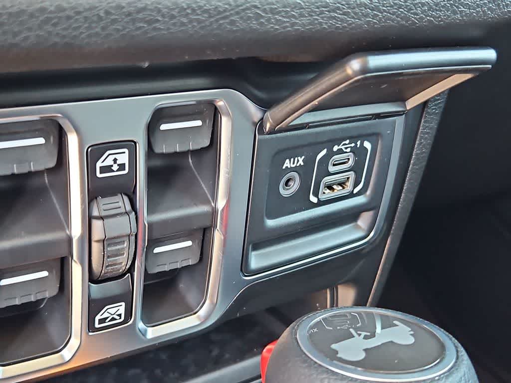 Thumbnail: 2026 Jeep Wrangler - 30