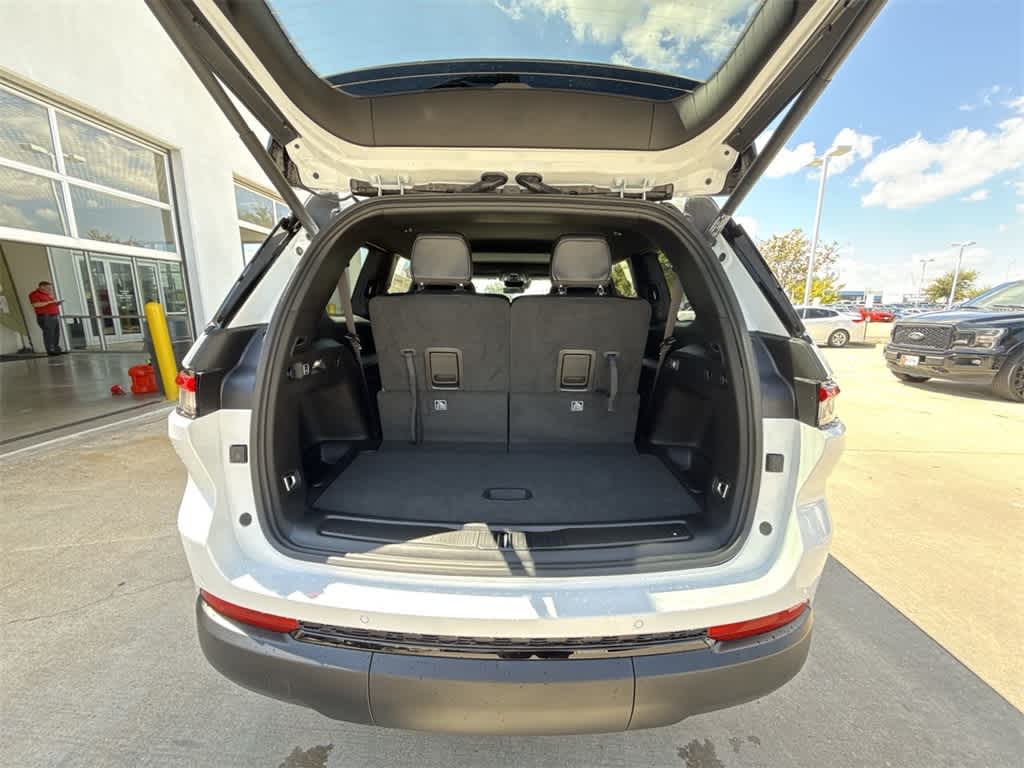 Thumbnail: 2025 Jeep Grand Cherokee L - 14