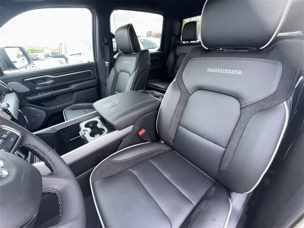 Thumbnail: 2026 RAM 1500 - 10