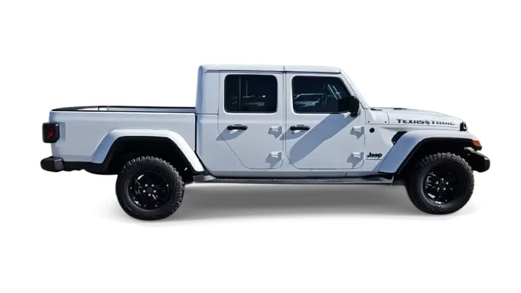 Thumbnail: 2026 Jeep Gladiator - 9