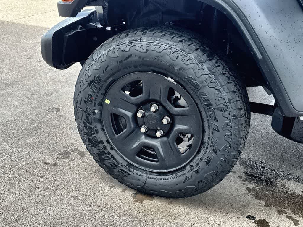 Thumbnail: 2026 Jeep Gladiator - 9