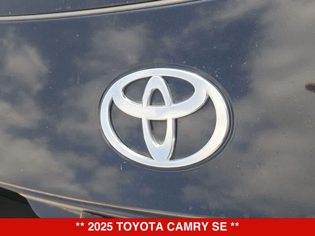 Thumbnail: 2025 Toyota Camry - 11