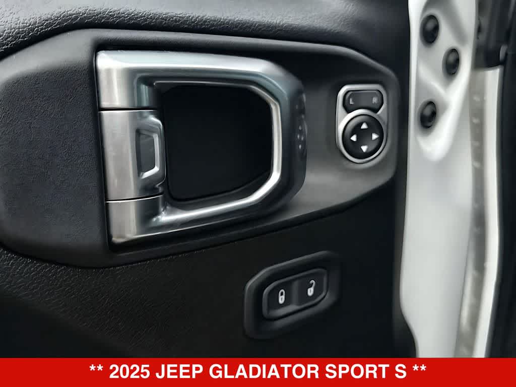Thumbnail: 2025 Jeep Gladiator - 24