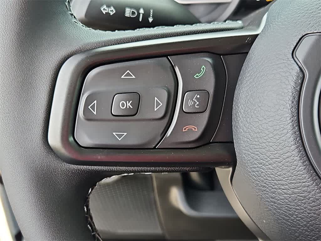 Thumbnail: 2026 Jeep Gladiator - 25