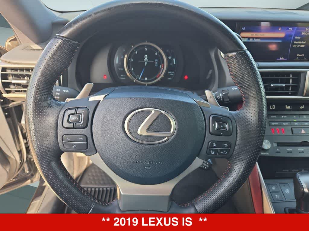 Thumbnail: 2019 Lexus IS - 22