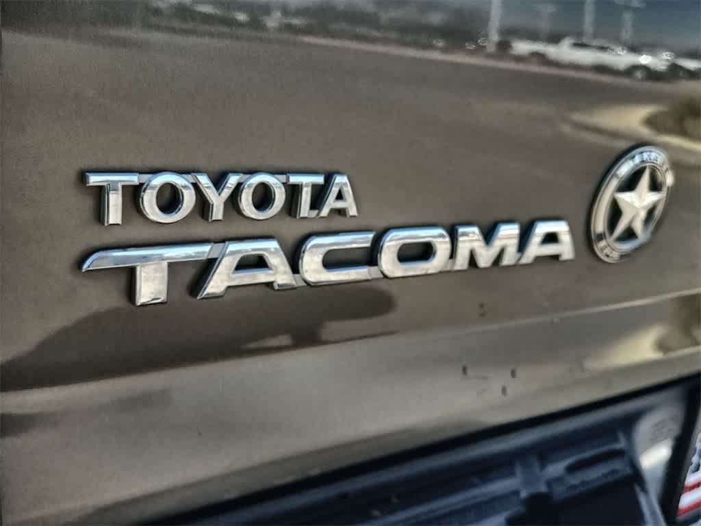 Thumbnail: 2013 Toyota Tacoma - 8