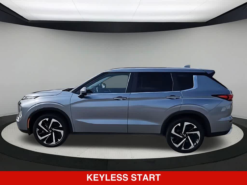 Thumbnail: 2024 Mitsubishi Outlander - 5