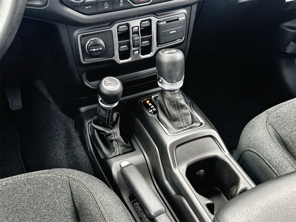 Thumbnail: 2026 Jeep Wrangler - 16