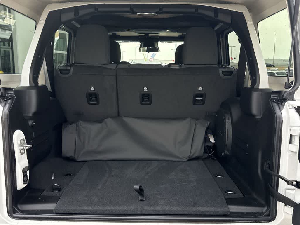 Thumbnail: 2026 Jeep Wrangler - 22