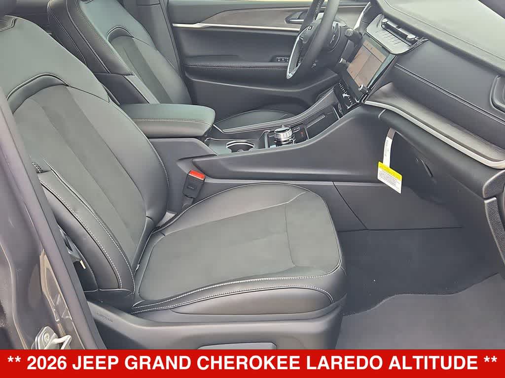 Thumbnail: 2026 Jeep Grand Cherokee - 24