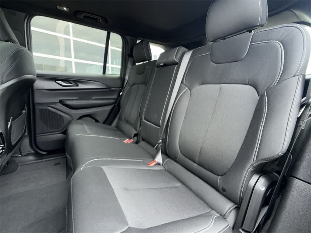 Thumbnail: 2025 Jeep Grand Cherokee - 13