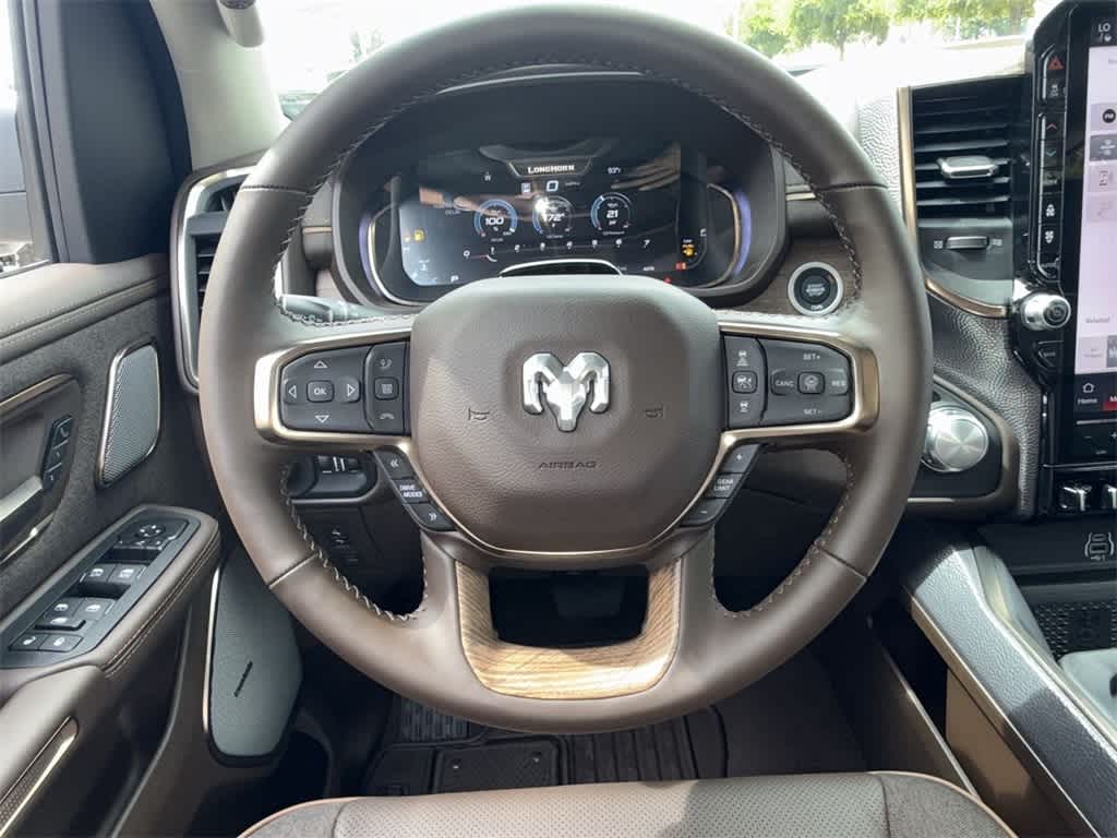 Thumbnail: 2026 RAM 1500 - 17