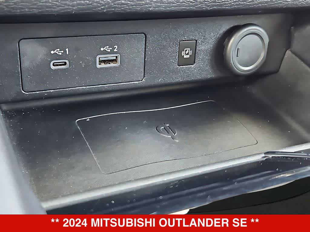 Thumbnail: 2024 Mitsubishi Outlander - 31