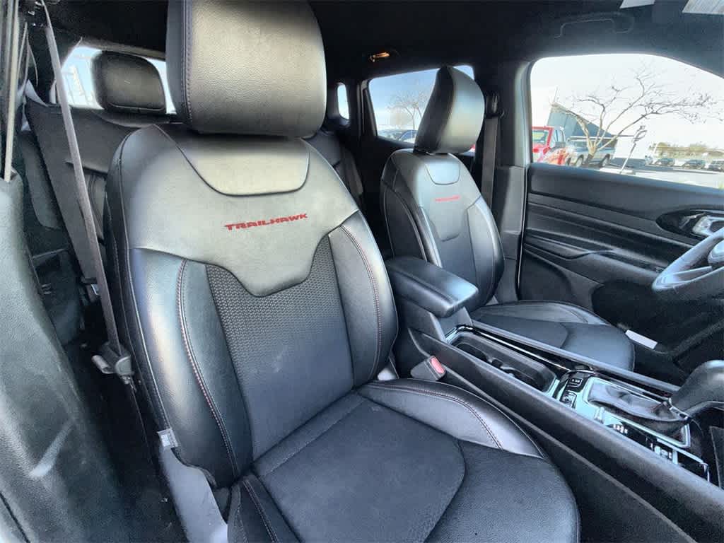 Thumbnail: 2023 Jeep Compass - 14