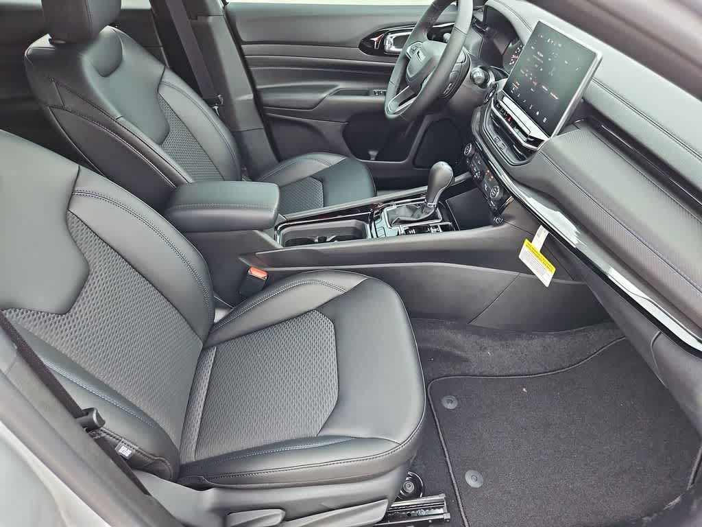 Thumbnail: 2026 Jeep Compass - 22